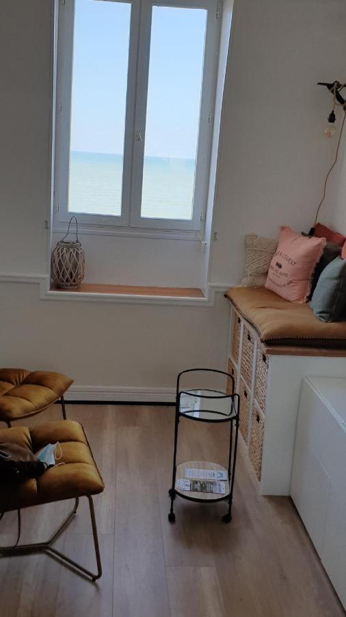 Villa Mignon Grand Studio Vue Mer 메르레뱅 외부 사진