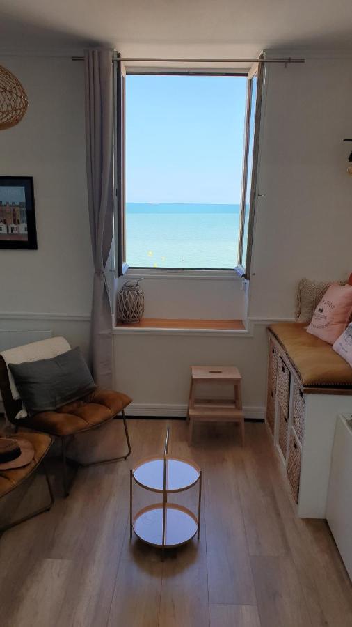 Villa Mignon Grand Studio Vue Mer 메르레뱅 외부 사진